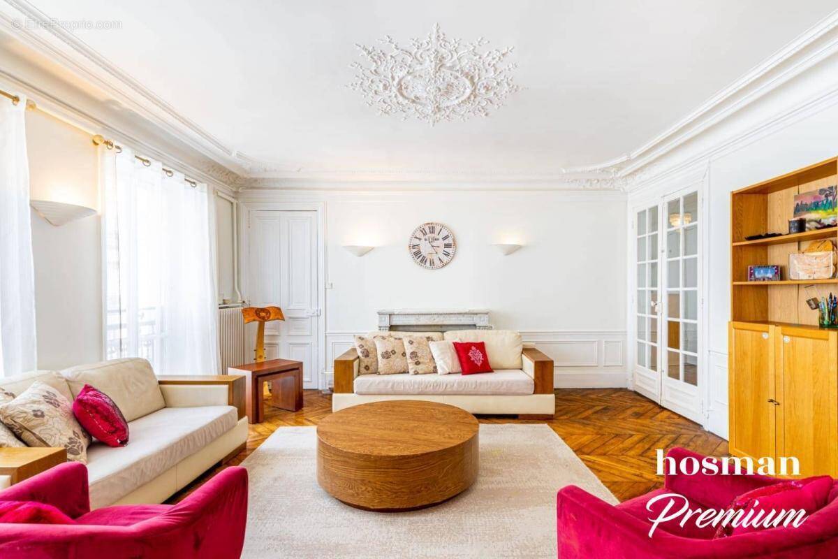 Appartement à PARIS-10E