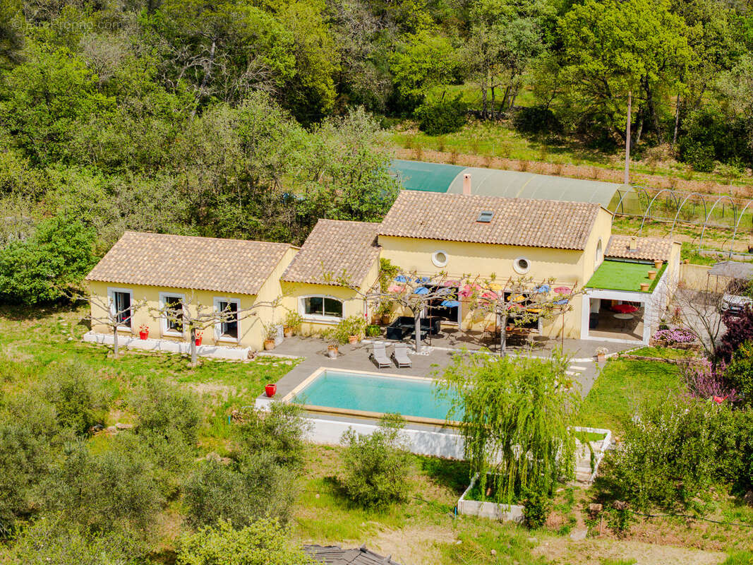 Maison à SOLLIES-PONT