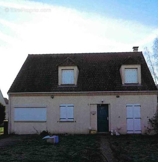 Maison à MARLES-EN-BRIE