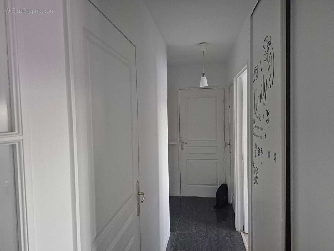 Appartement à LE BLANC-MESNIL
