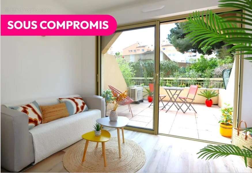 Appartement à HYERES