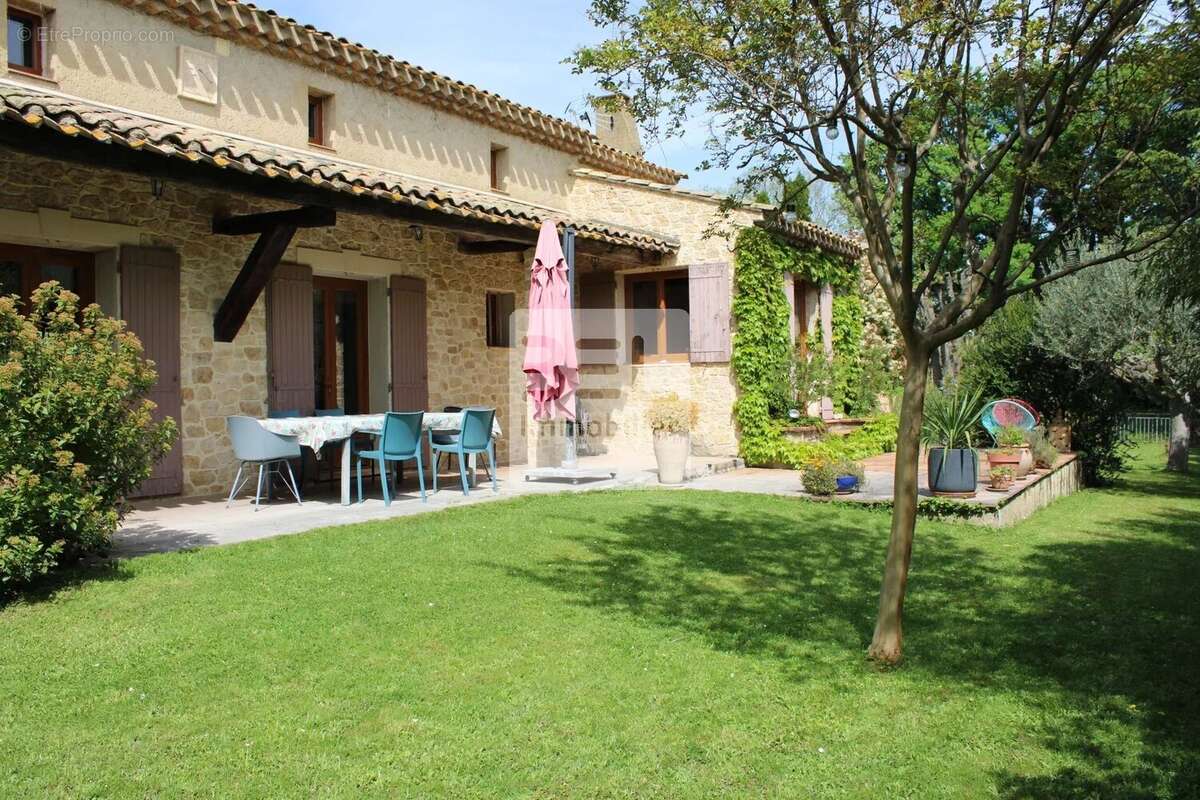 Maison à SAINT-MARTIN-D&#039;ARDECHE