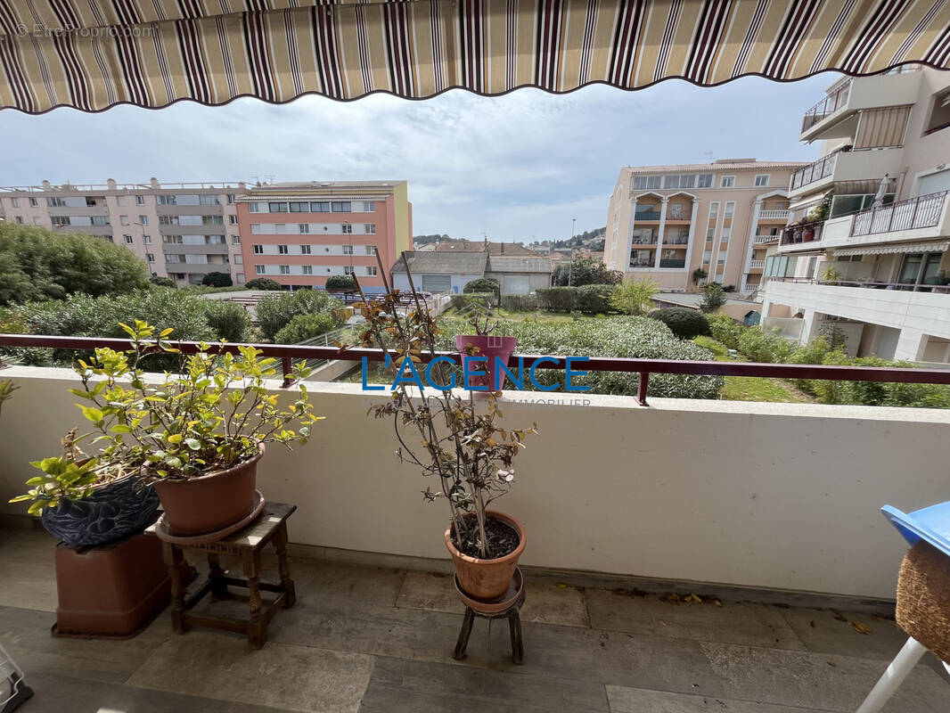 Appartement à HYERES