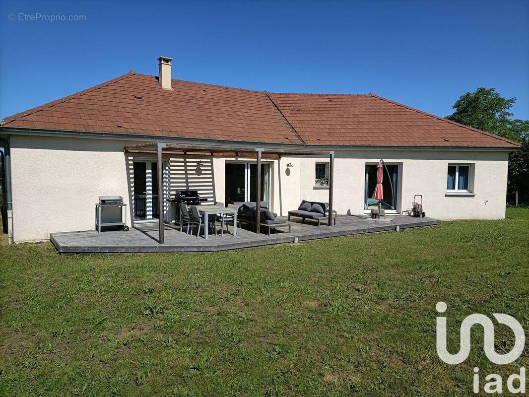 Photo 1 - Maison à CUSSET