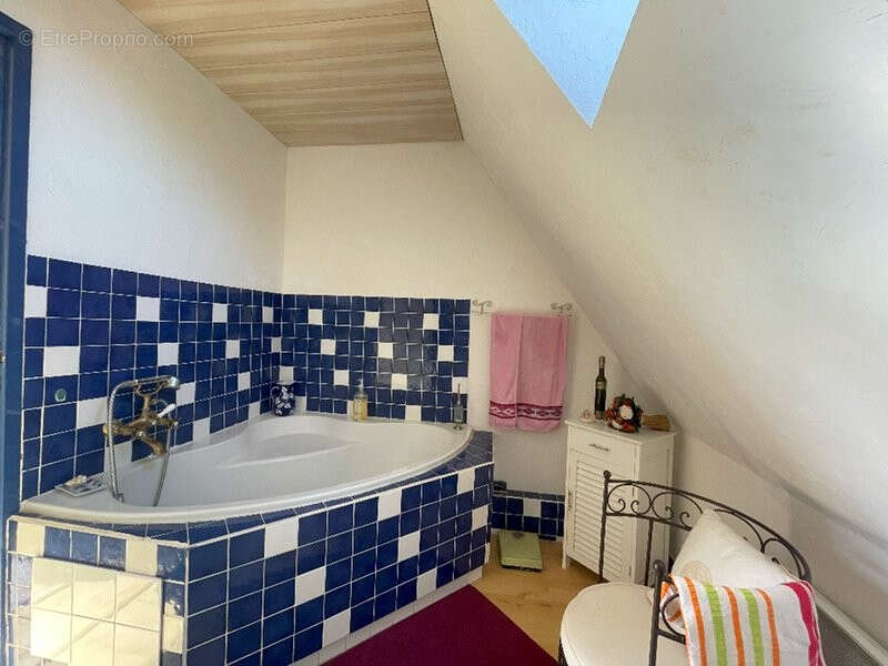 Maison à LA BAZOCHE-GOUET