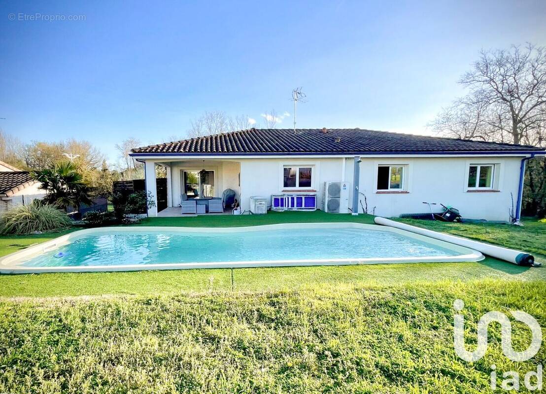 Photo 1 - Maison à LEGUEVIN