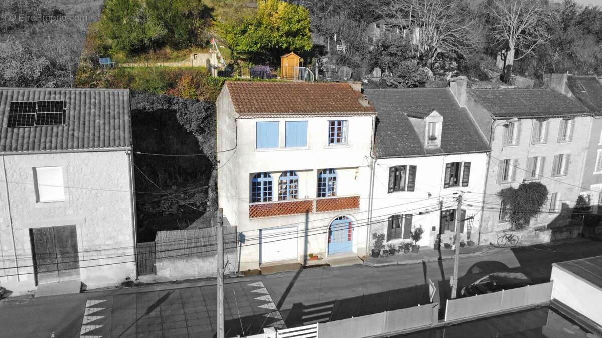 Maison à LE BUGUE
