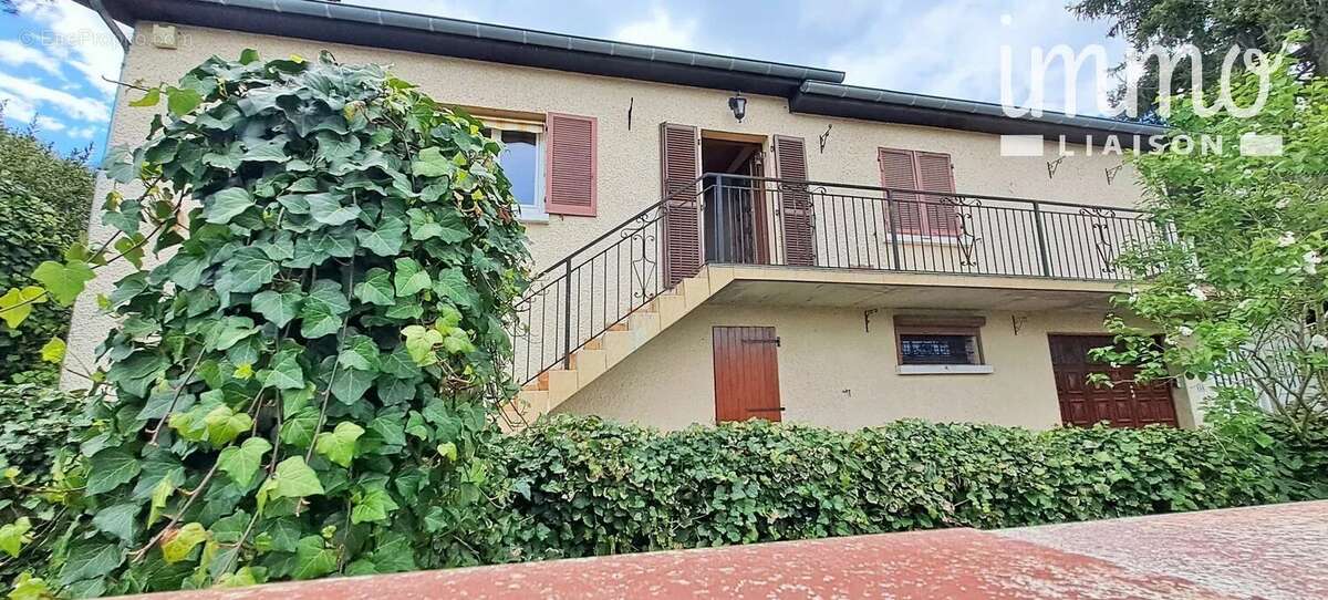 Maison à LA VERPILLIERE