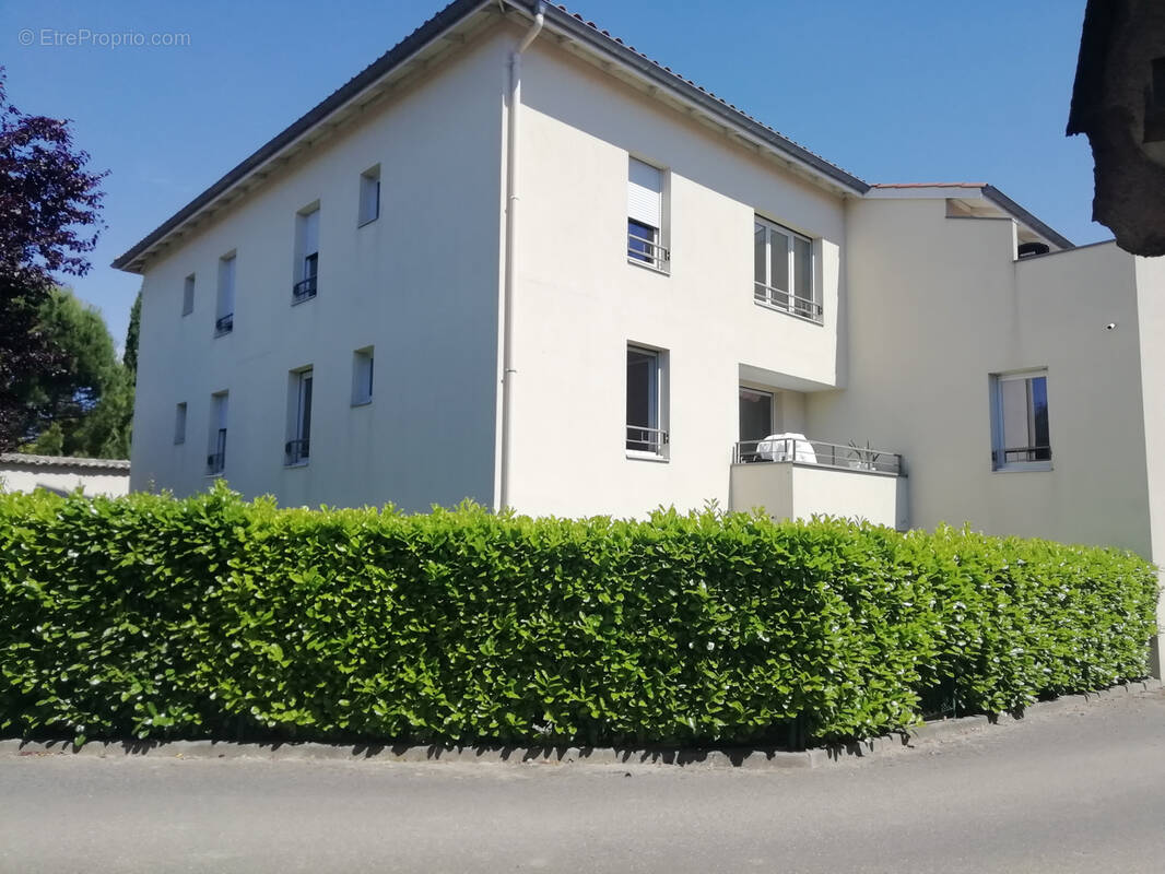 Appartement à CAILLOUX-SUR-FONTAINES