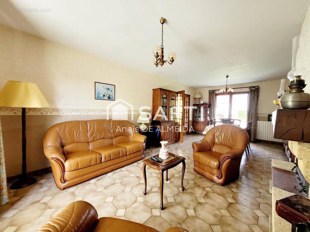 Photo 1 - Maison à NEUFCHATEL-SUR-AISNE