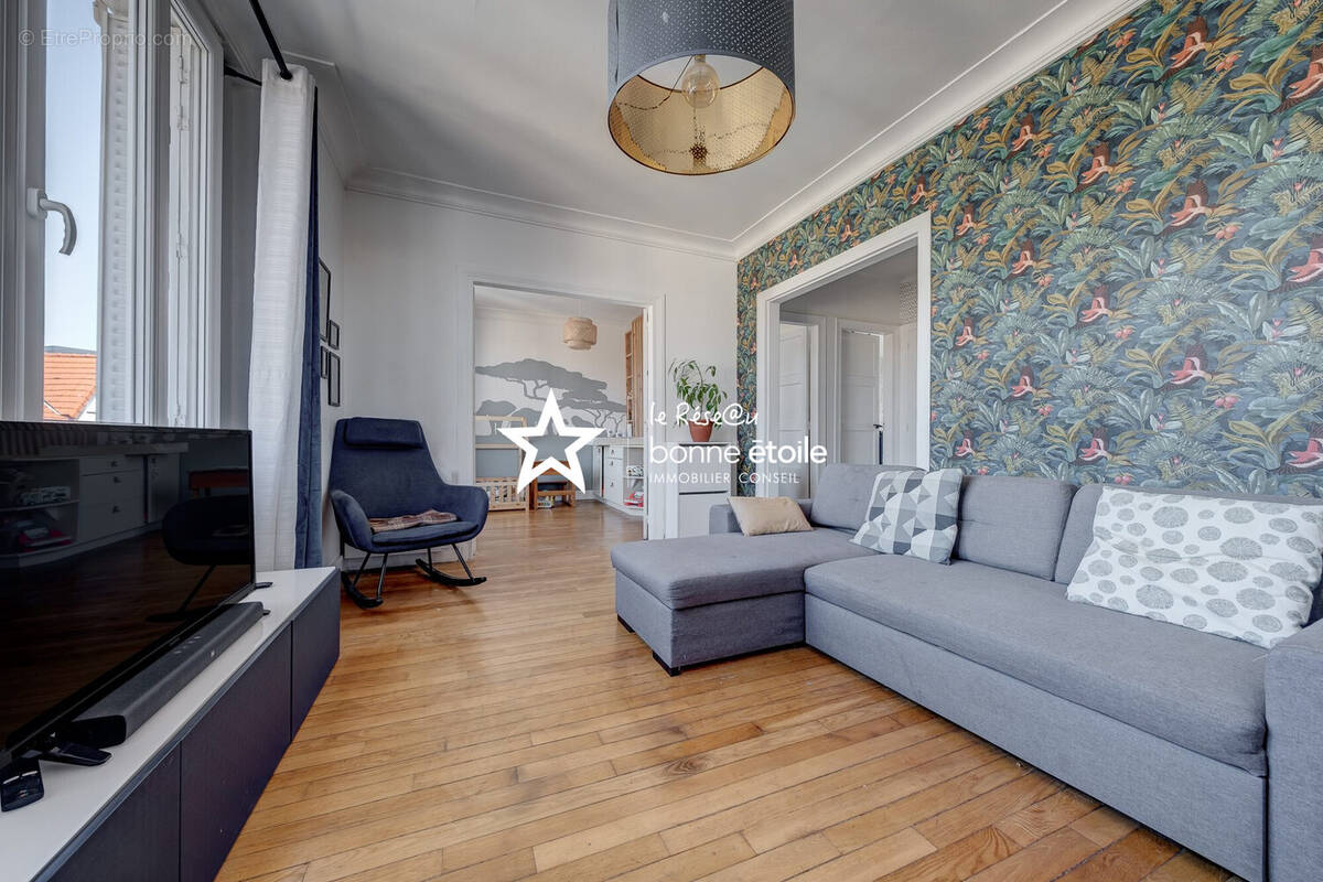 Appartement à ASNIERES-SUR-SEINE