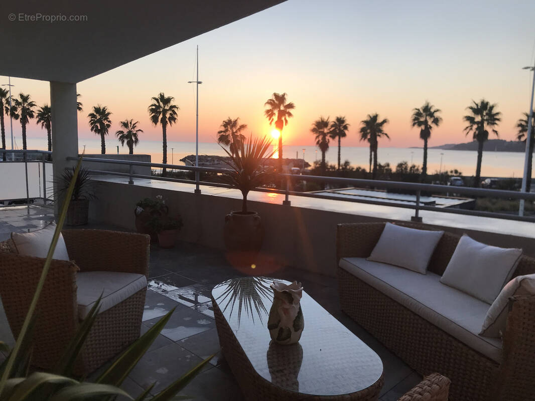 Appartement à SIX-FOURS-LES-PLAGES