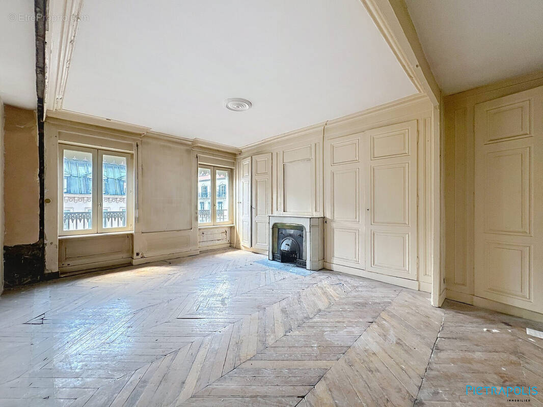 Appartement à LYON-1E