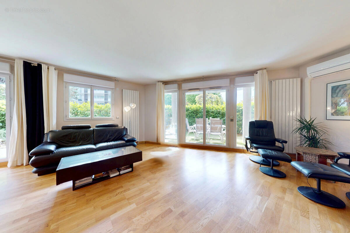 Appartement à QUINTAL