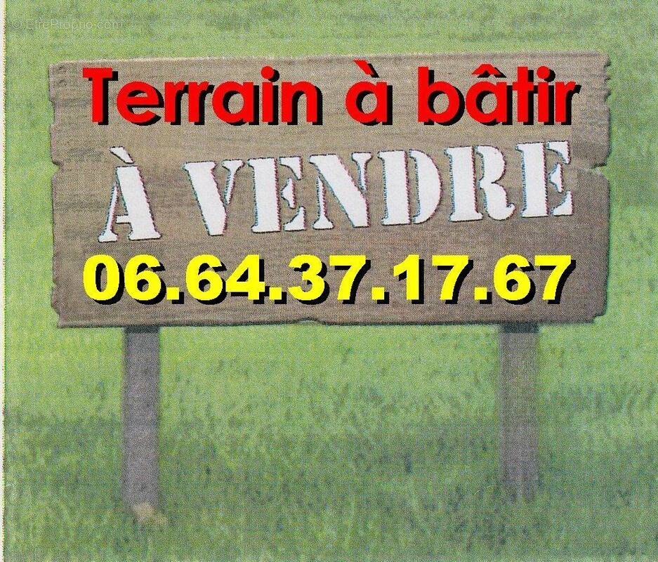 Terrain à CAMBRONNE-LES-CLERMONT
