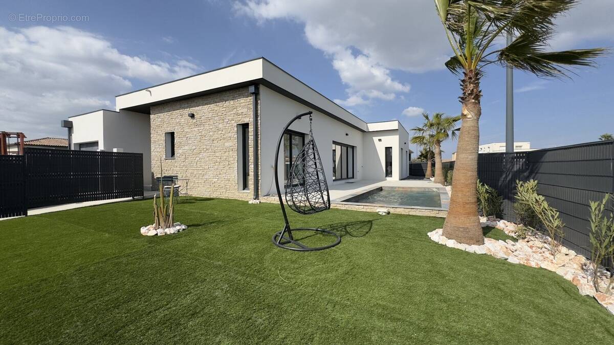 Maison à SAUVIAN