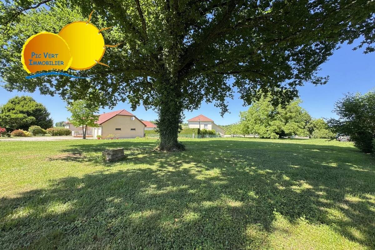 Terrain à AUXONNE