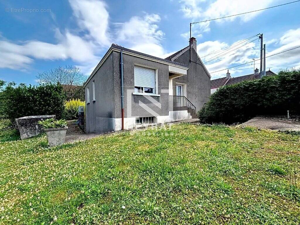 Maison à MONTCEAU-LES-MINES