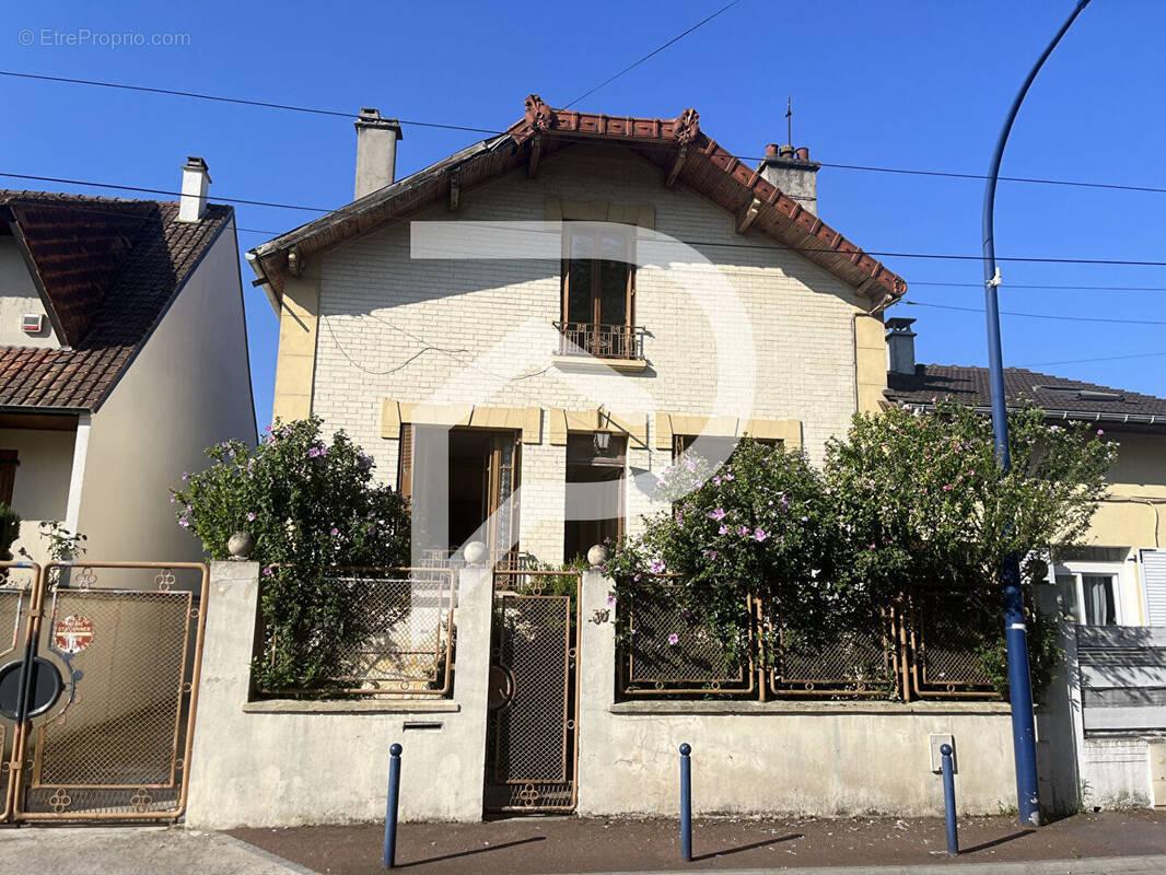 Maison à DRANCY