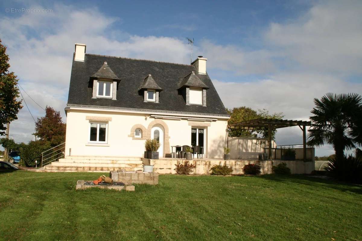Maison à CRUGUEL