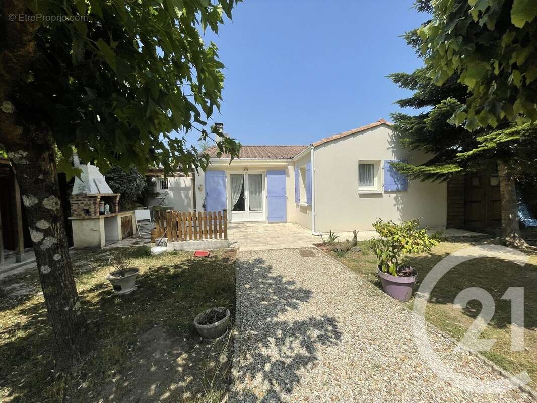 Maison à SAINT-GEORGES-DE-DIDONNE