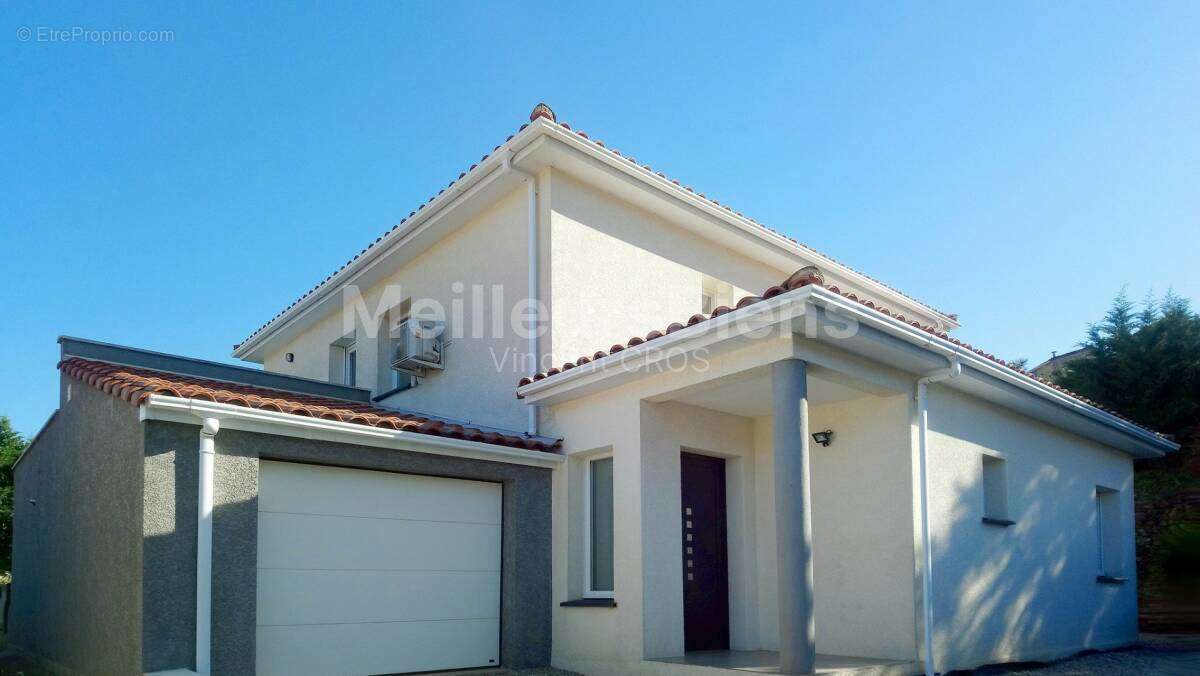 Maison à SAINT-FELIX-DE-LODEZ