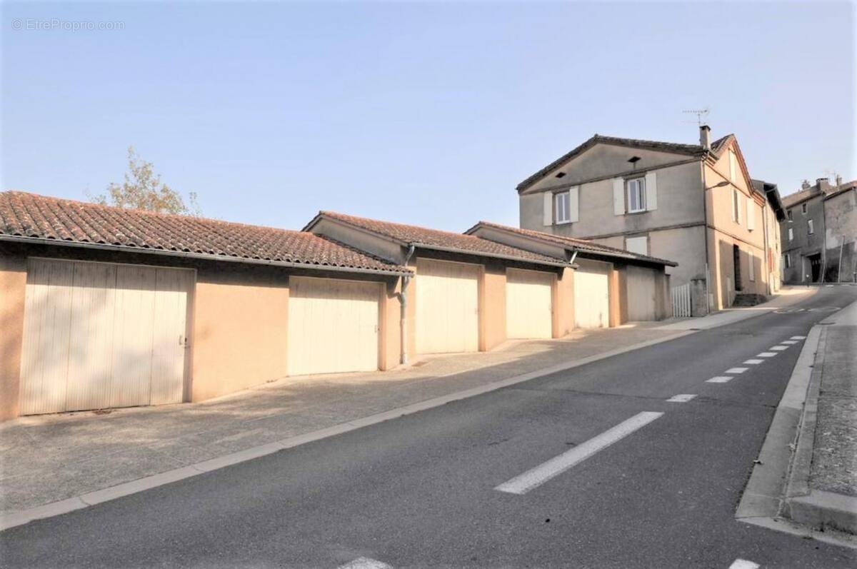 Maison à SAINT-JUERY