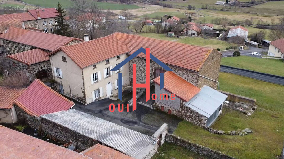 Maison à POLIGNAC