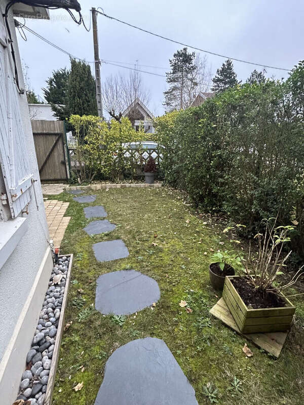 Maison à VARAVILLE