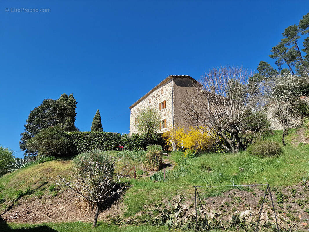 Maison à LE MARTINET