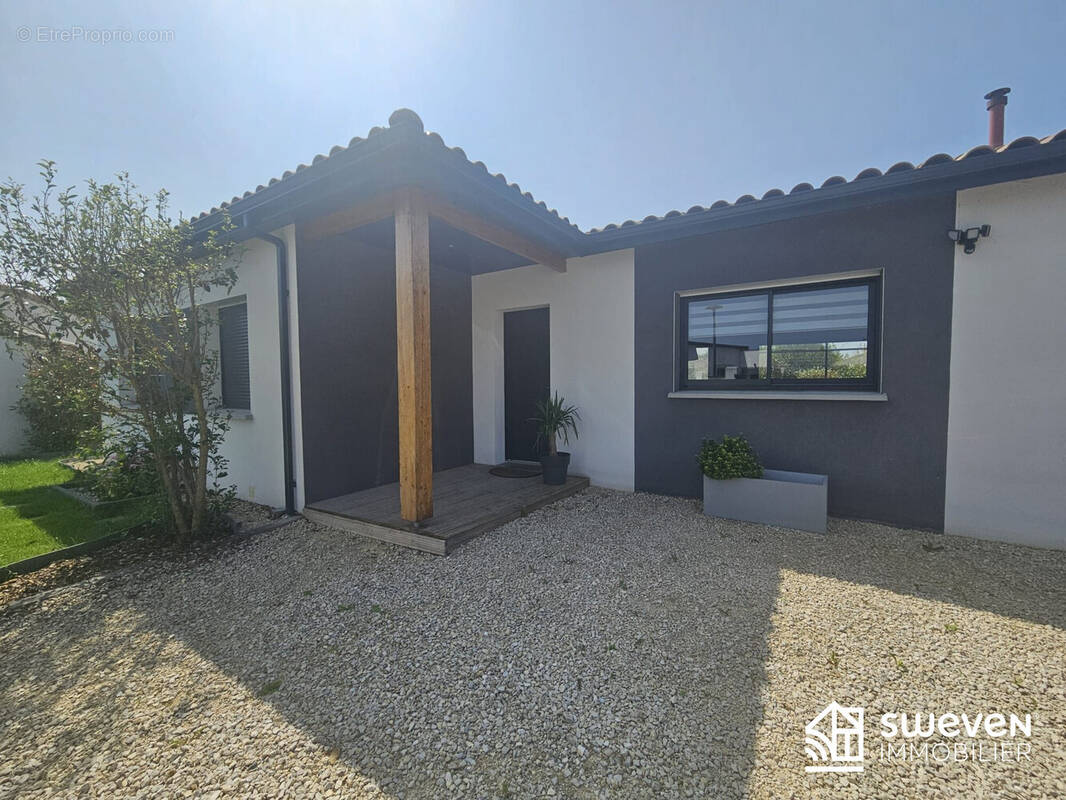 Maison à LE FAUGA