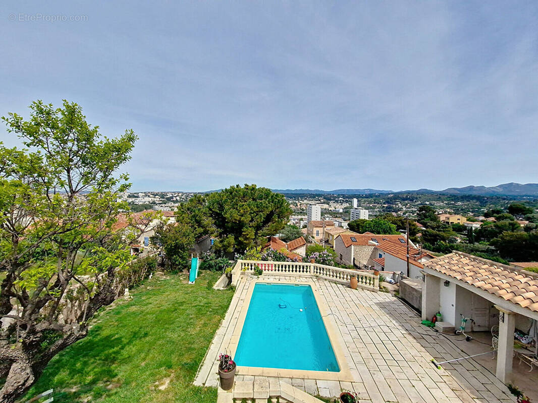 Maison à MARSEILLE-11E