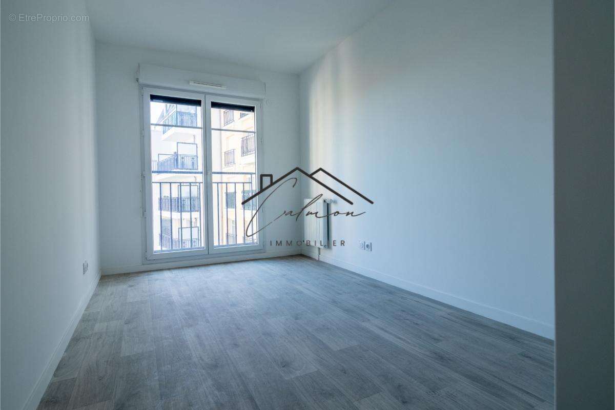 Appartement à LE BLANC-MESNIL