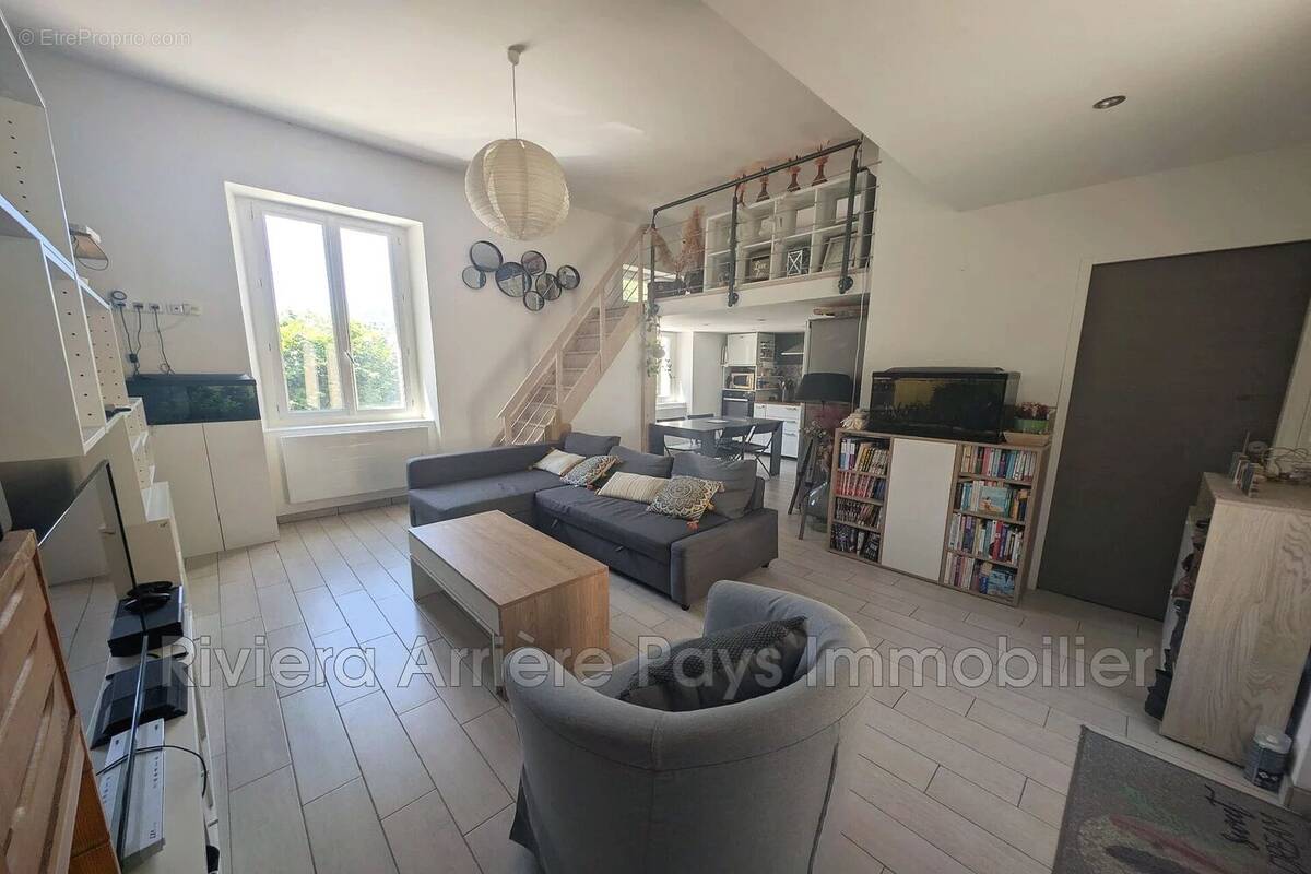 Appartement à SAINT-MARTIN-DU-VAR
