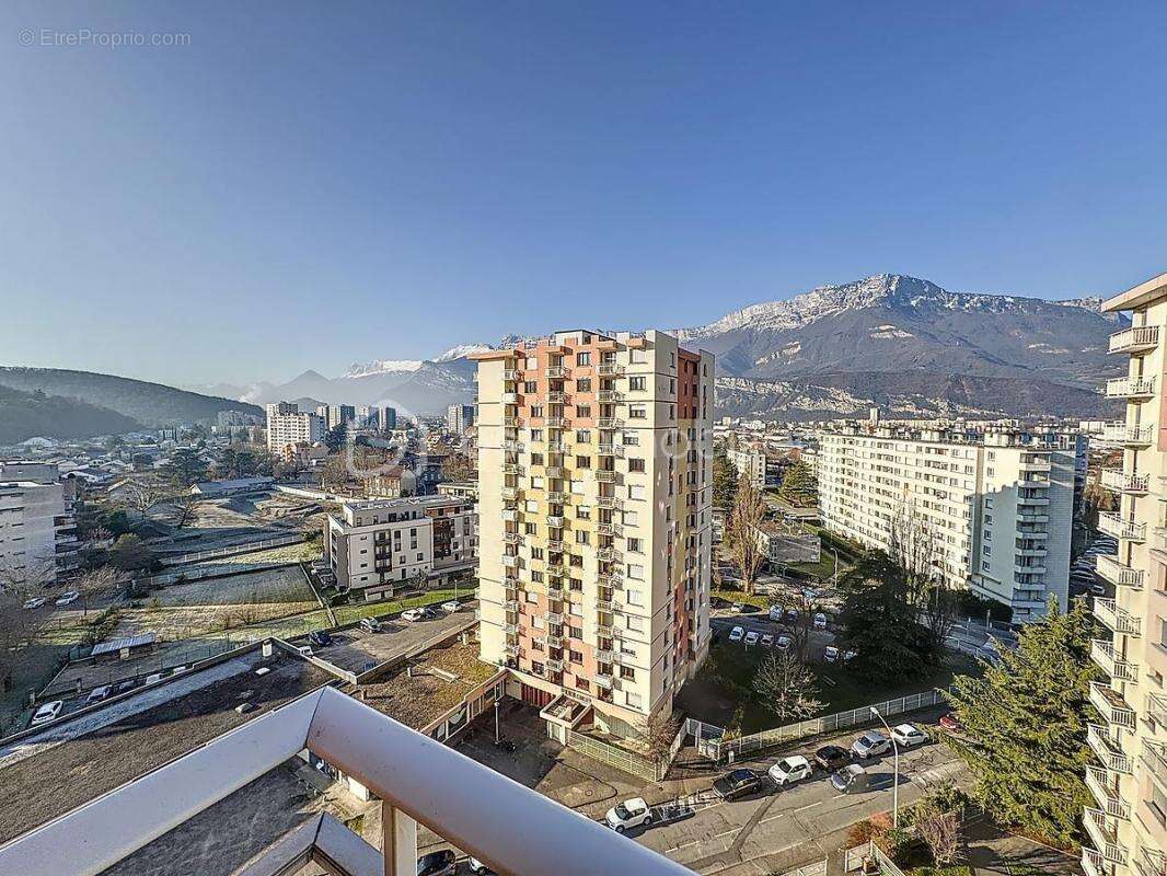 Appartement à ECHIROLLES