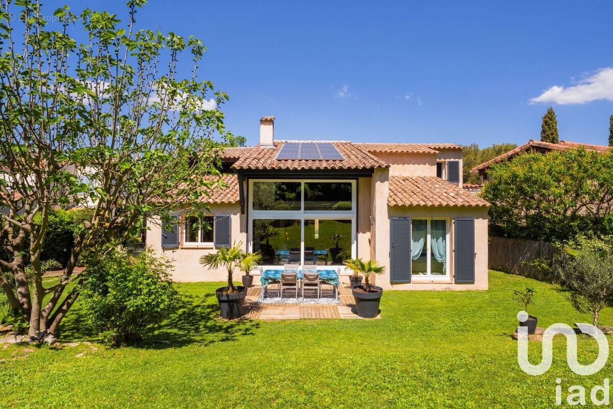 Photo 1 - Maison à VENELLES