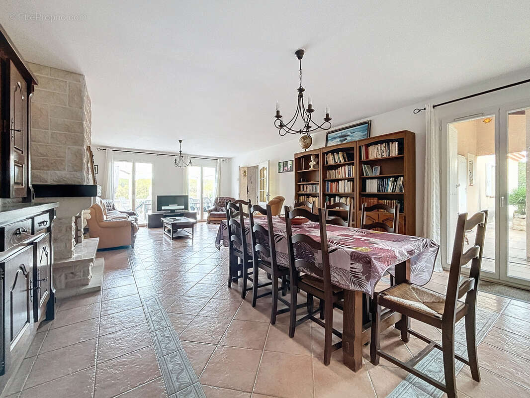 Maison à NIMES