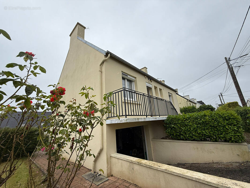 Maison à SAINT-MARTIN-DES-CHAMPS