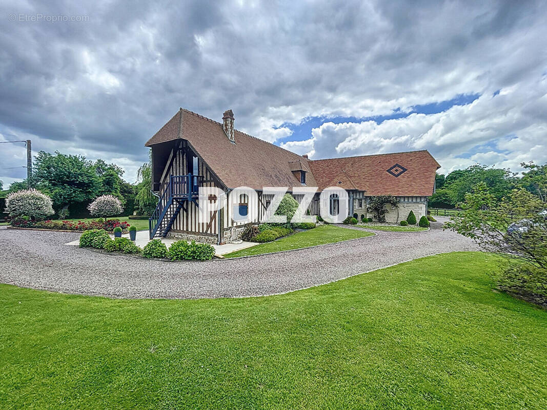 Maison à PONT-L&#039;EVEQUE