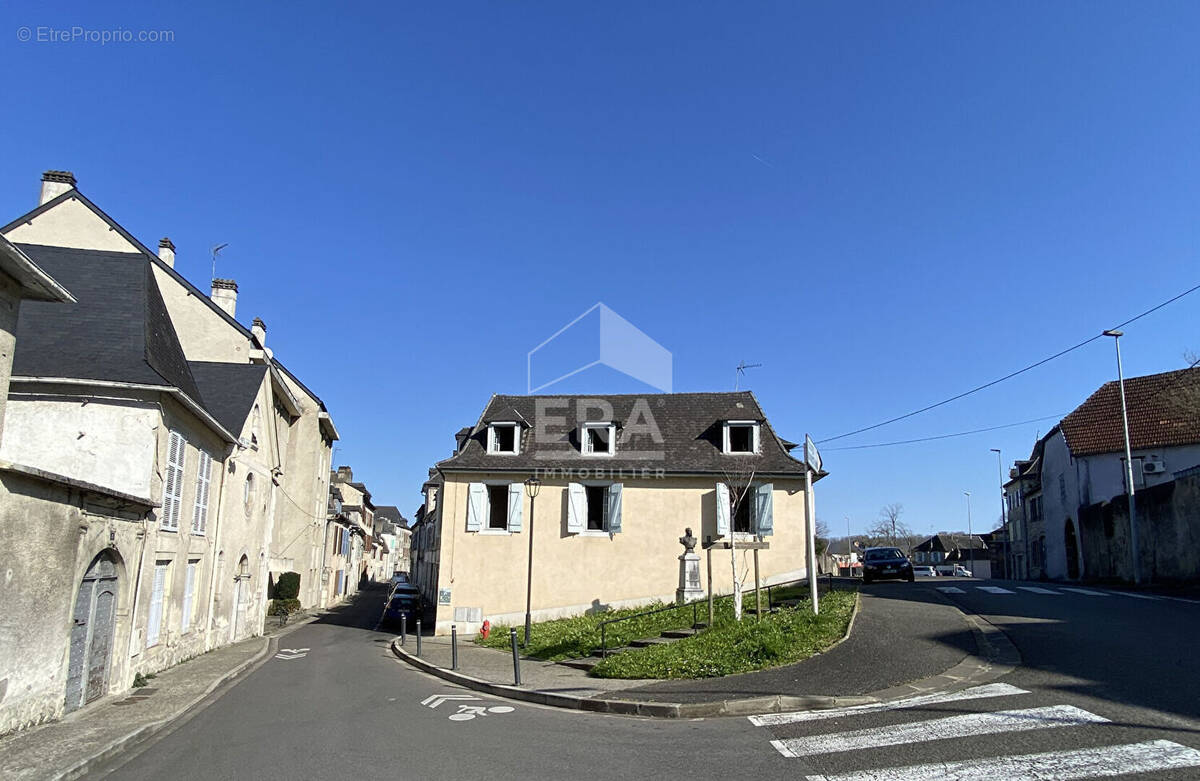 Autre à OLORON-SAINTE-MARIE