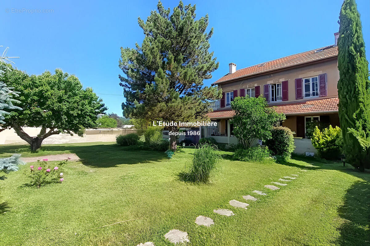 Maison à CALUIRE-ET-CUIRE