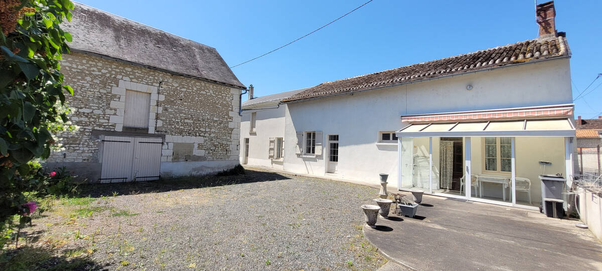 Maison à CHINON
