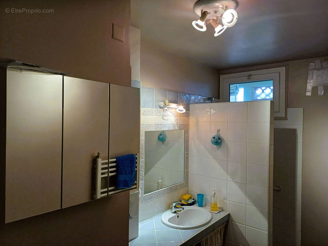 Appartement à PIERRELATTE
