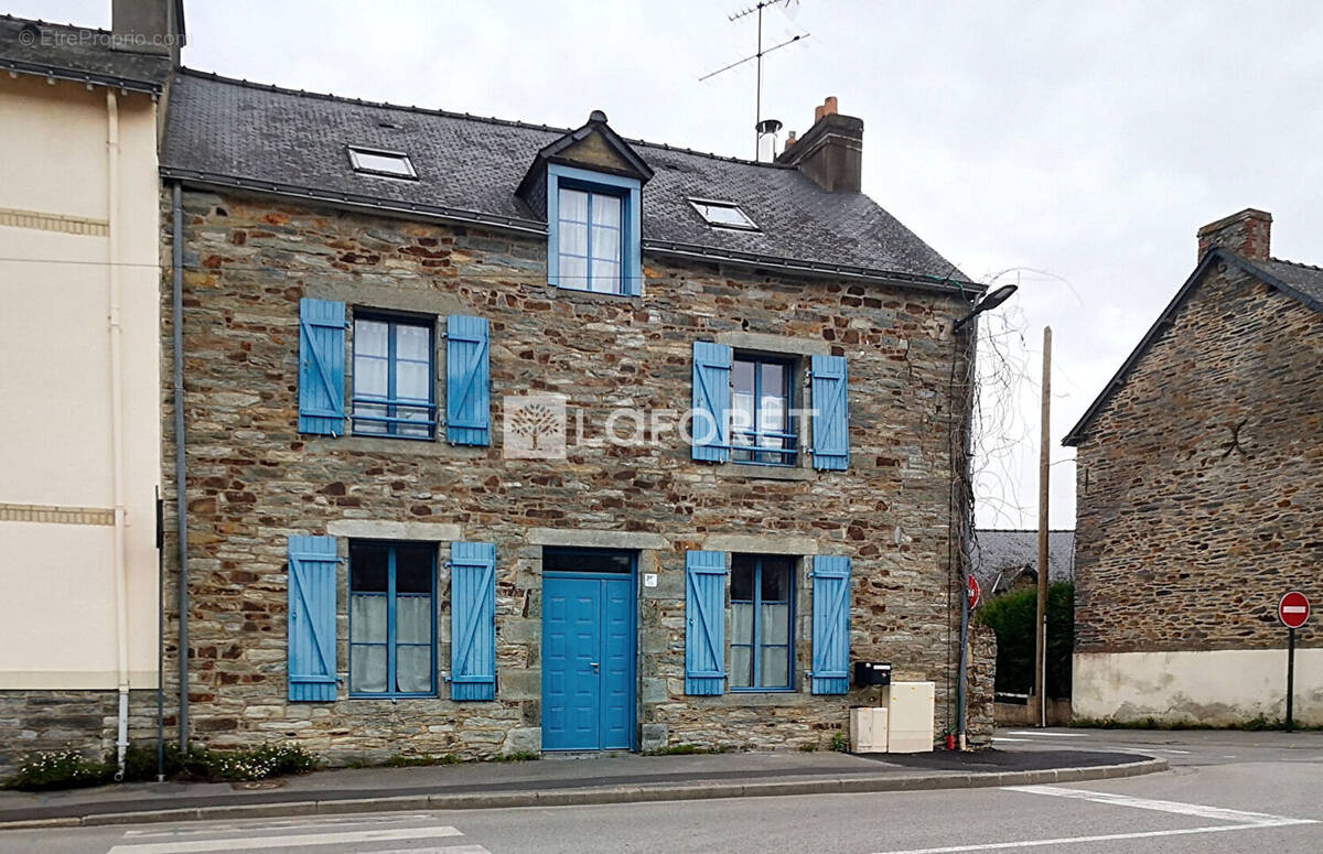 Maison à LA GACILLY