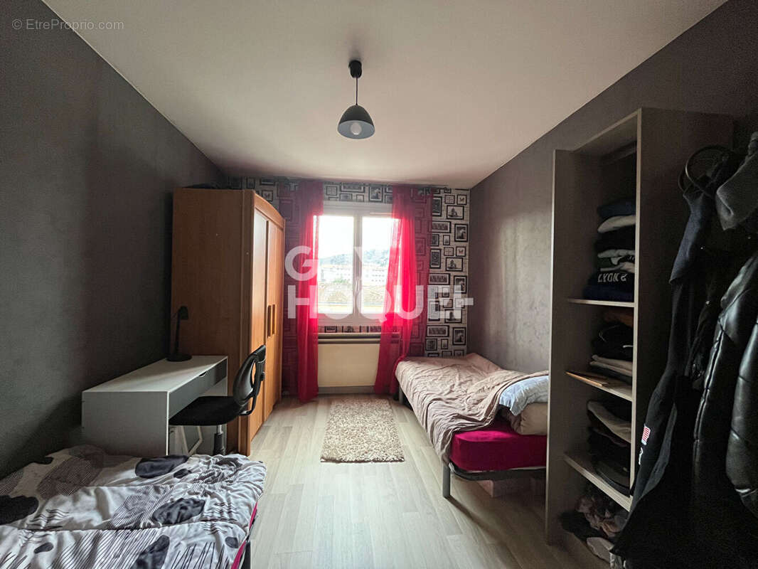 Appartement à GIVORS