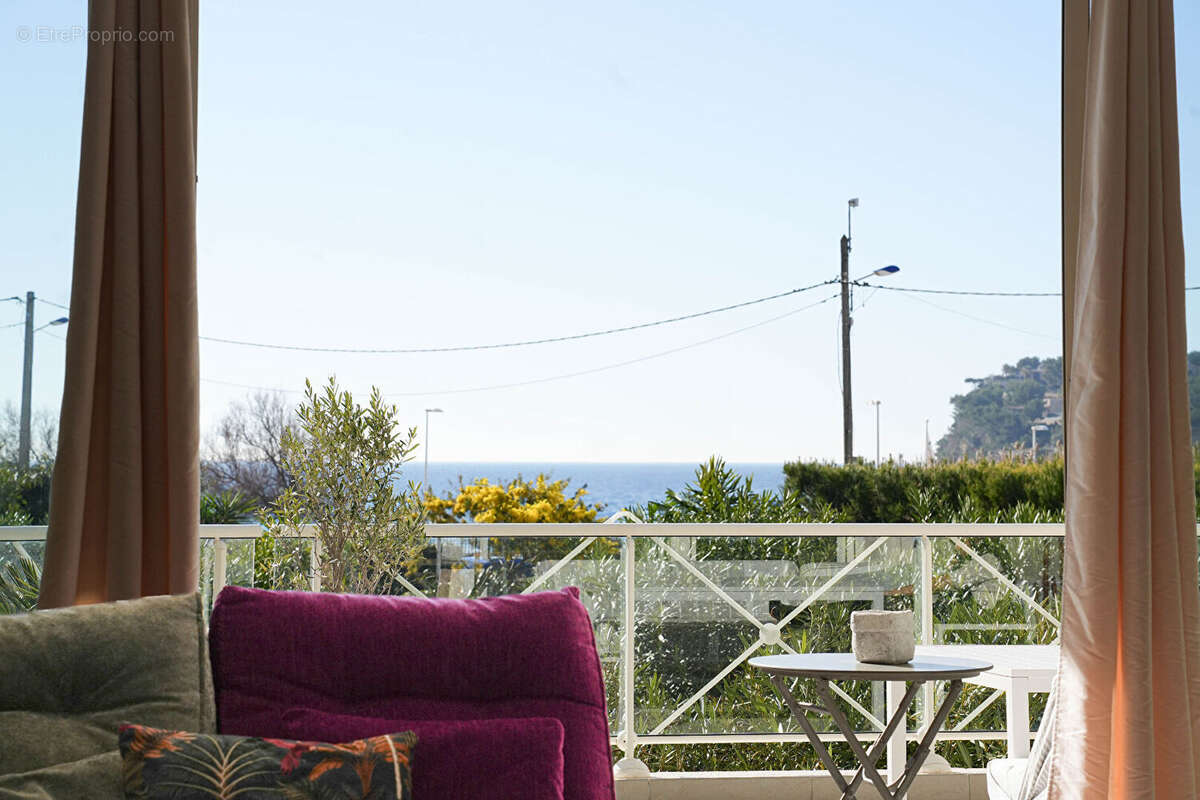 Appartement à CARRY-LE-ROUET