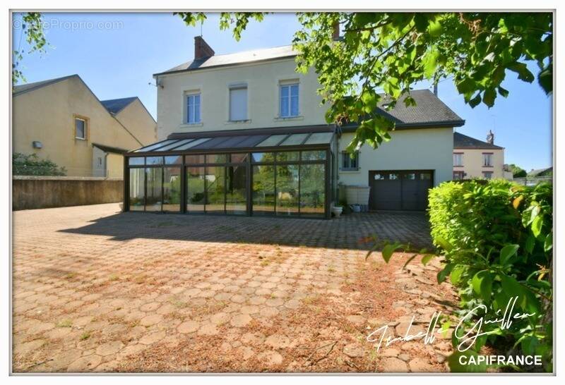 Maison à CHATEAUMEILLANT