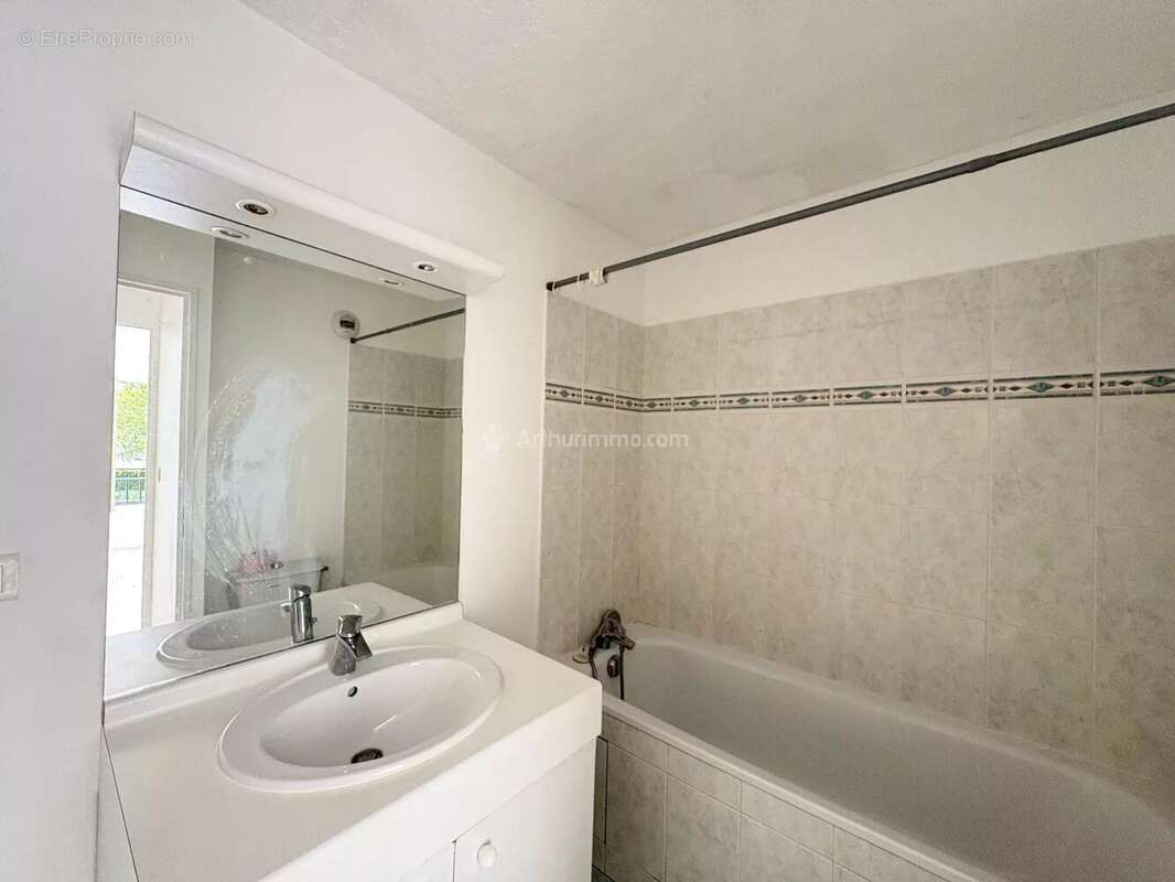Appartement à MAGNY-LE-HONGRE