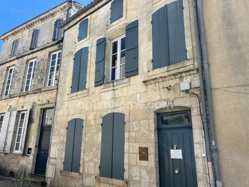 Appartement à HIERS-BROUAGE