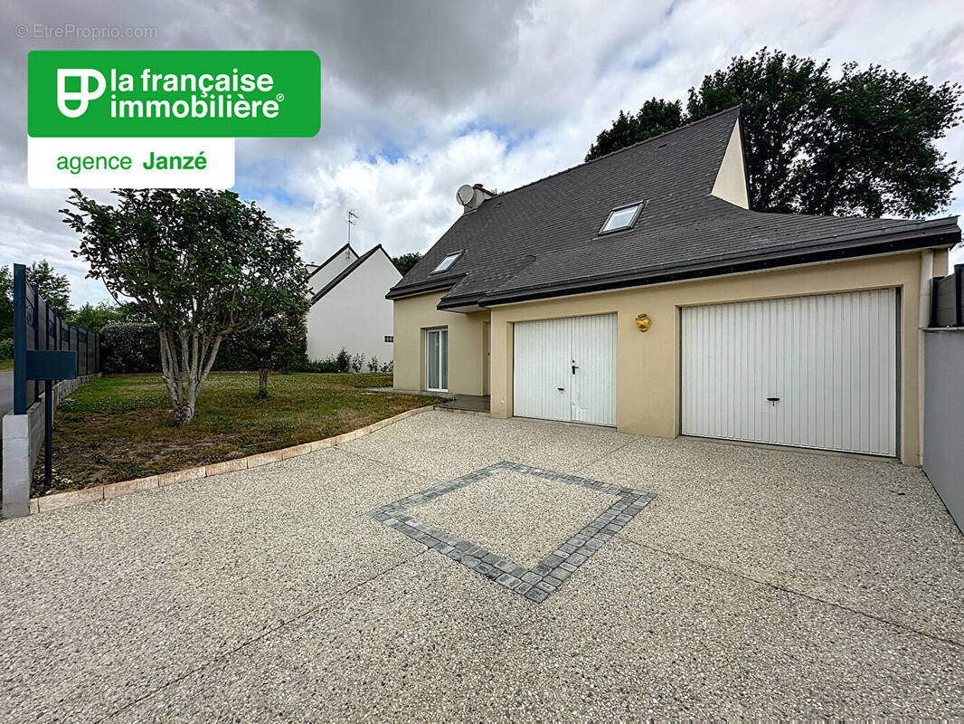 Maison à JANZE